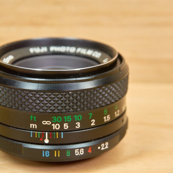 Fujinon 55mm f/2.2 Lens / M42 Mount / Manual Focus / Bubble Bokeh - Picture 6 of 7